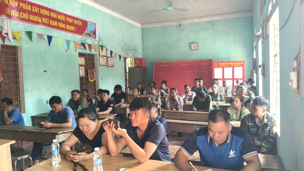 XÃ VÂN NHAM TẬP HUẤN KỸ THUẬT TRỒNG VÀ CHĂM SÓC CÂY DỨA