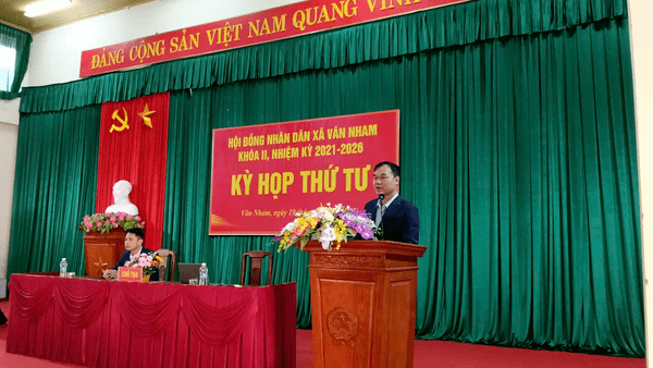 HỘI ĐỒNG NHÂN DÂN XÃ VÂN NHAM KHÓA II NHIỆM KỲ 2021 – 2026 TỔ CHỨC KỲ HỌP THỨ TƯ
