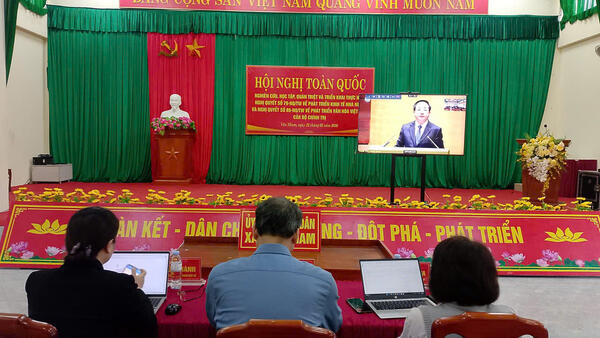 Xã Vân Nham dự Hội nghị trực tuyến toàn quốc nghiên cứu, học tập, quán triệt và triển khai thực hiện Nghị quyết số 79-NQ/TW và Nghị quyết số 80-NQ/TW của Bộ Chính trị