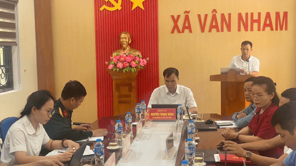 Đảng ủy xã Vân Nham tổ chức Hội nghị nghiên cứu, học tập, quán triệt Nghị quyết Hội nghị lần thứ tư Ban Chấp hành Trung ương Đảng khóa XIV