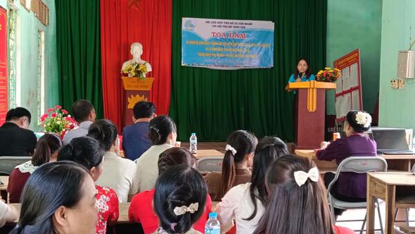 HỘI LIÊN HIỆP PHỤ NỮ XÃ VÂN NHAM ĐẨY MẠNH CHUYỂN ĐỔI SỐ, LẮNG NGHE TÂM TƯ, NGUYỆN VỌNG HỘI VIÊN